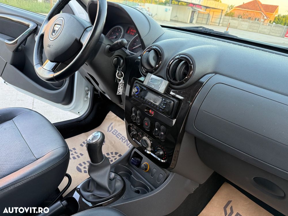 Dacia Duster 1.6 16V 4x2 Prestige - 10