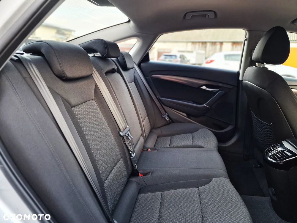 Hyundai i40 1.7 CRDi Comfort + - 33