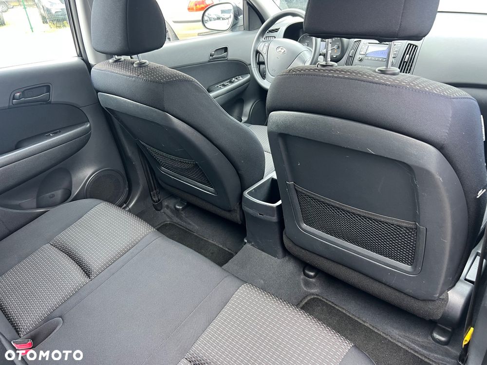 Hyundai i30 1.6 blue Style - 10