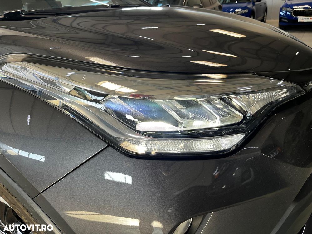 Toyota C-HR 2.0 Hybrid Team Deutschland - 30
