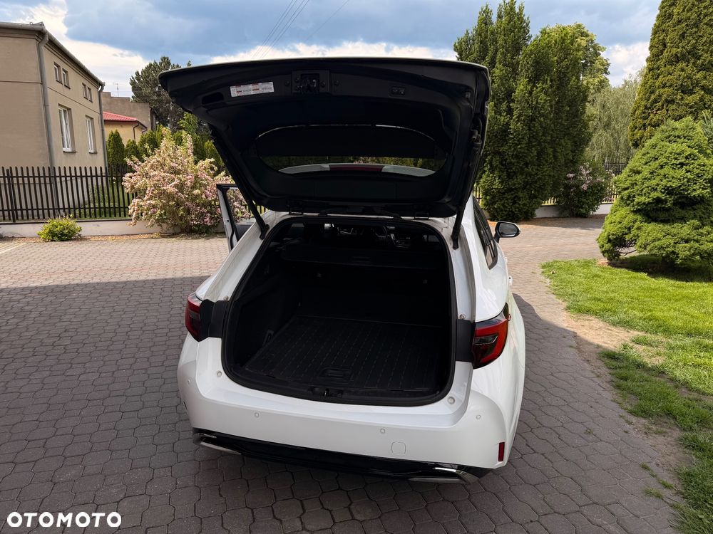 Toyota Corolla 1.8 Hybrid Executive - 29