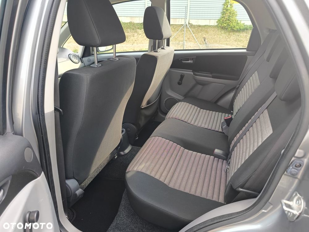Suzuki SX4 1.5 Comfort - 11