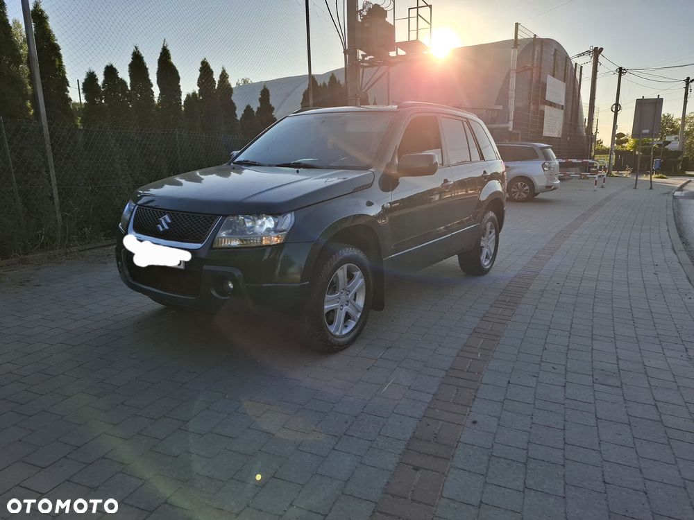 Suzuki Grand Vitara 2.0 - 3
