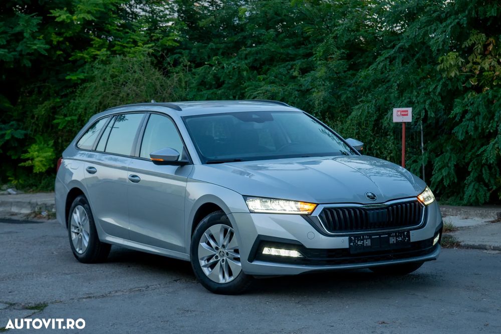 Skoda Octavia 2.0 TDI DSG Style - 2
