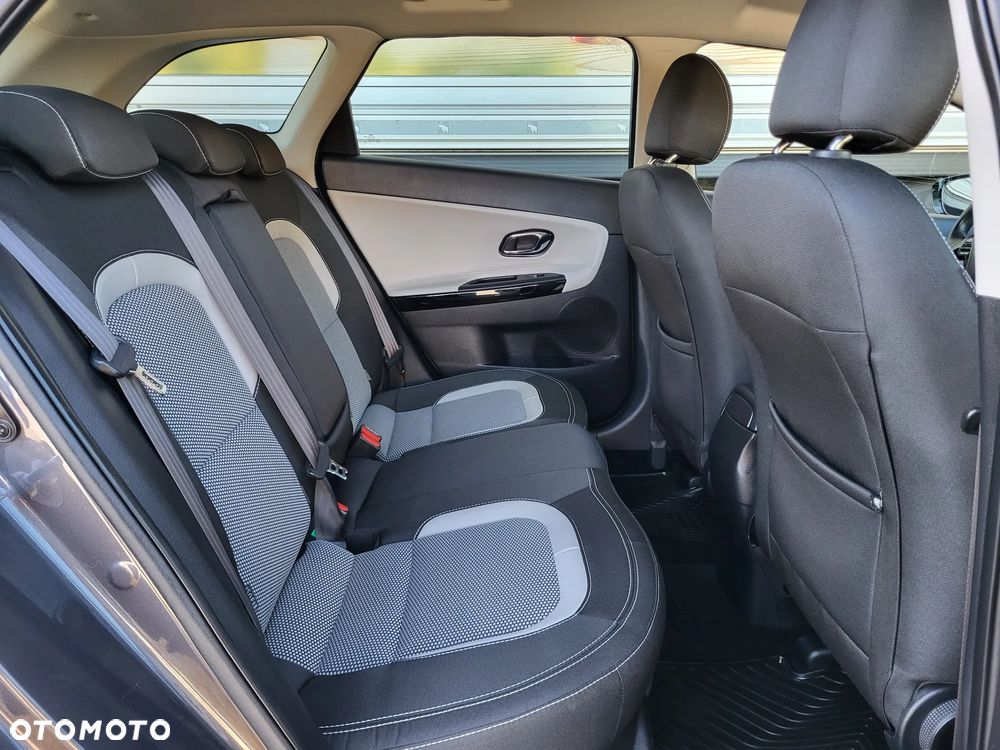 Kia Ceed 1.4 L Business Line Plus - 28