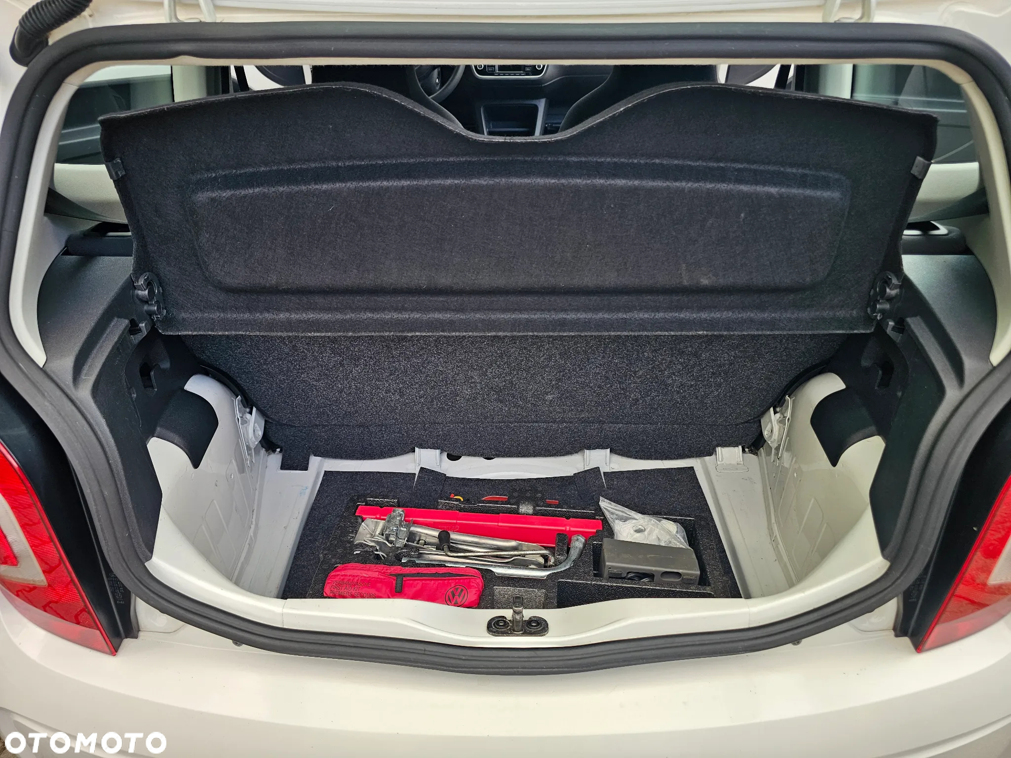Volkswagen up! 1.0 move - 19