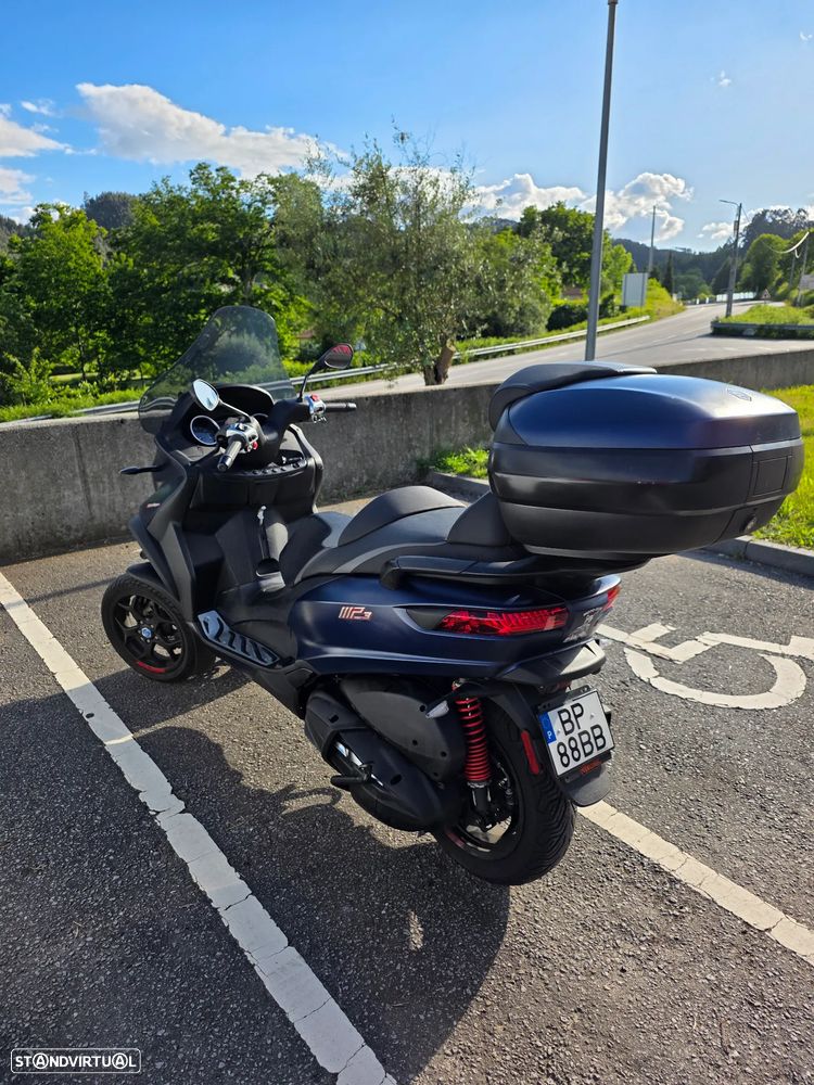 Piaggio MP3 - 2