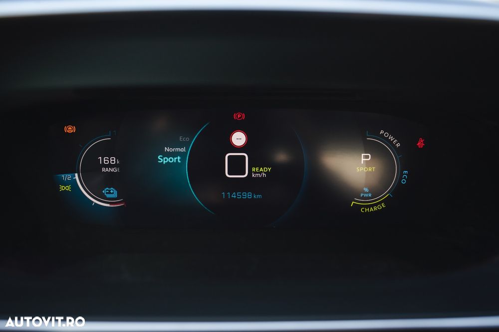 Peugeot 208 e-208 GT-Line - 32