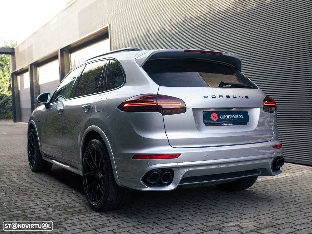 Porsche Cayenne S E-Hybrid Platinum Edition - 11