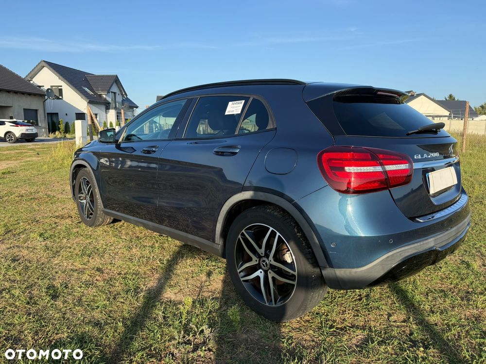 Mercedes-Benz GLA 200 7G-DCT Activity Edition - 33