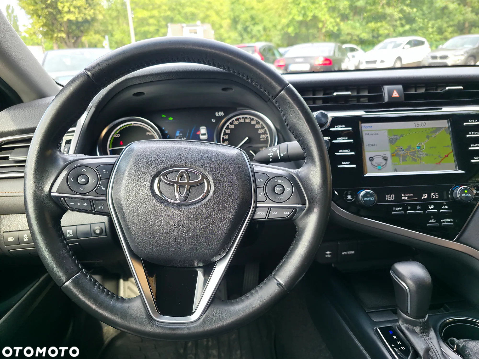 Toyota Camry 2.5 Hybrid Executive CVT - 14