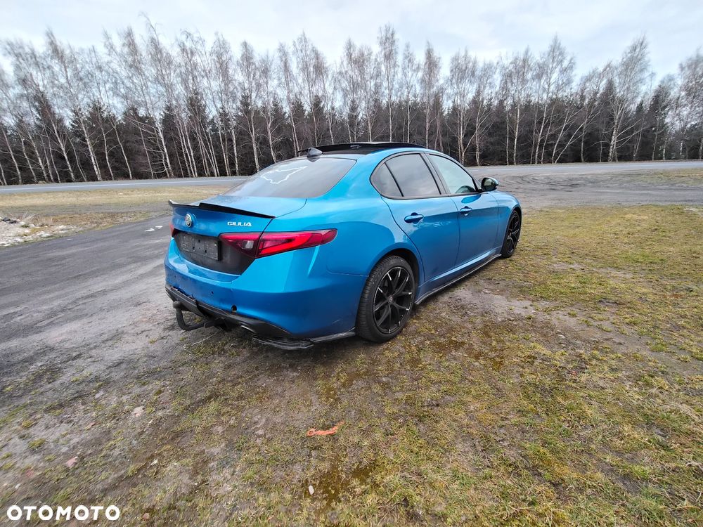 Alfa Romeo Giulia 2.2 D Turbo Super - 7