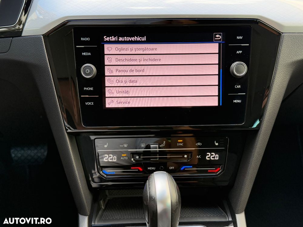 Volkswagen Passat Variant 2.0 TDI DSG Business - 14