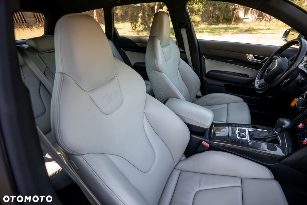 Audi S6 Avant 5.2 FSI Quattro Tiptr - 36