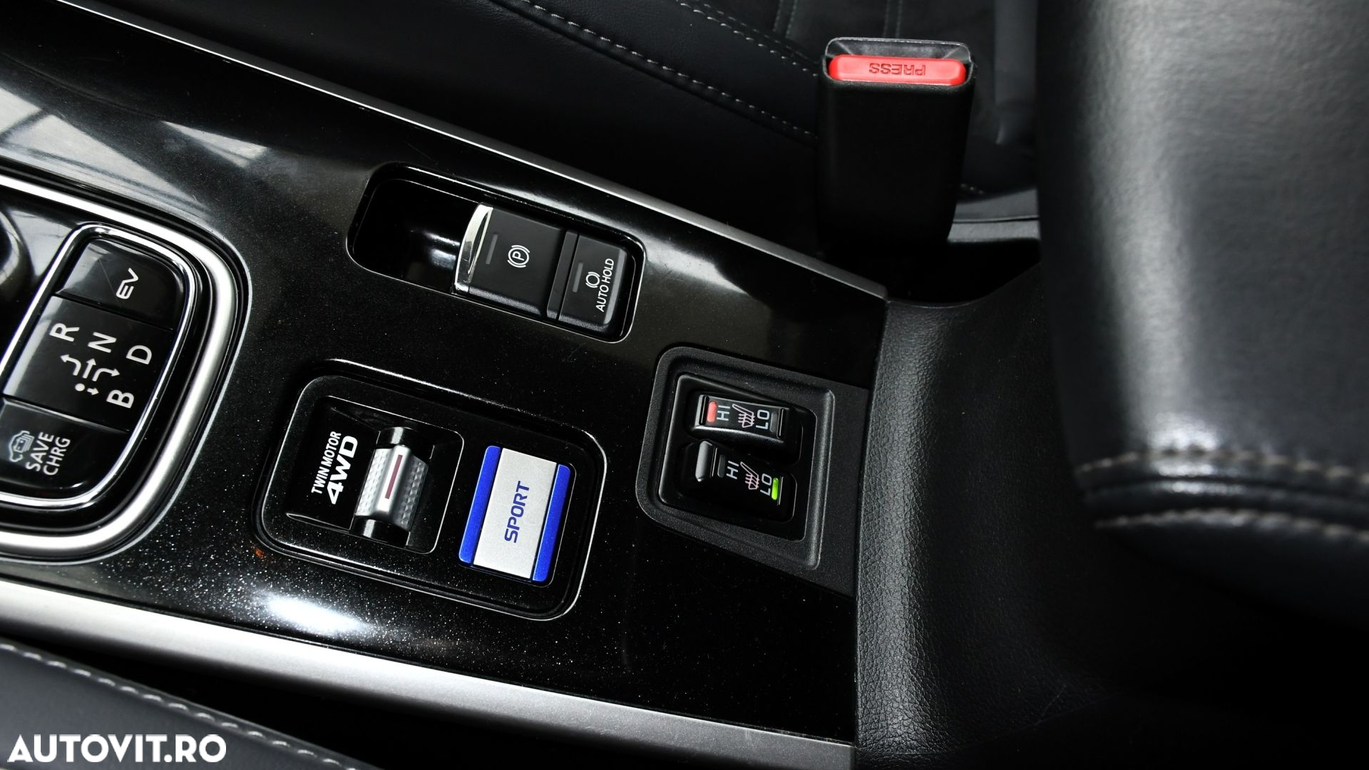 Mitsubishi Outlander PHEV 2.4 L 4X4 Intense - 21