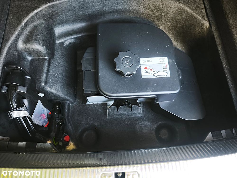 Audi A4 Avant - 22