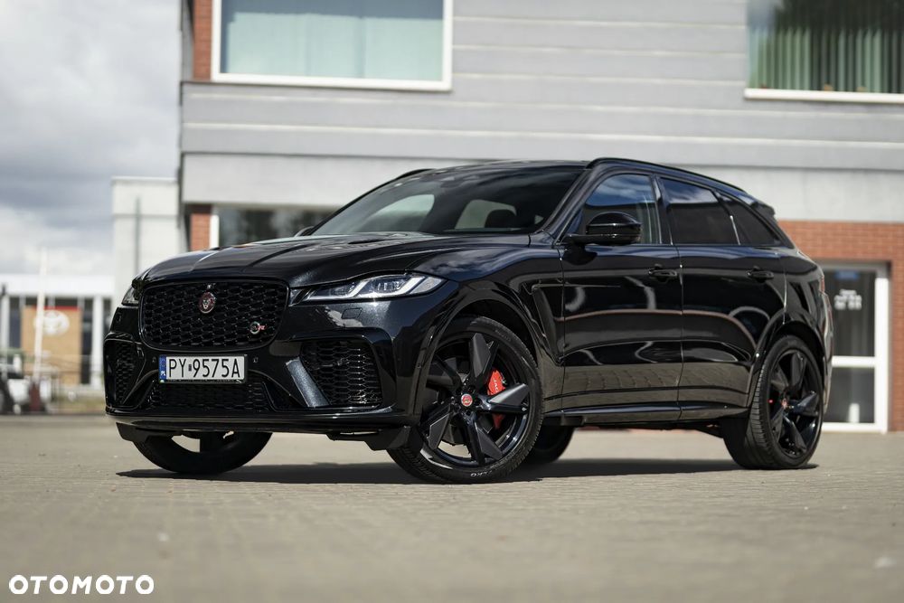 Jaguar F-Pace P550 AWD SVR