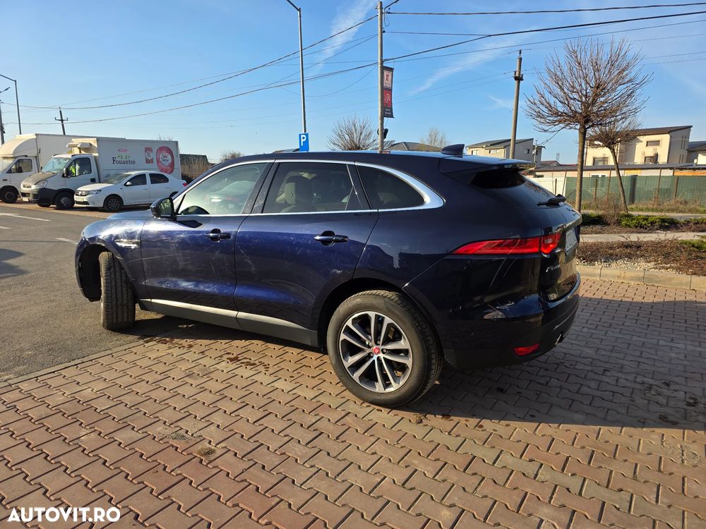 Jaguar F-Pace 30t AWD Portfolio - 8