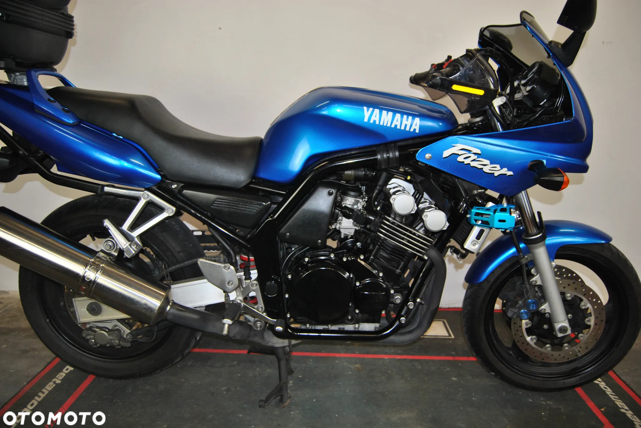 Yamaha FZS - 21