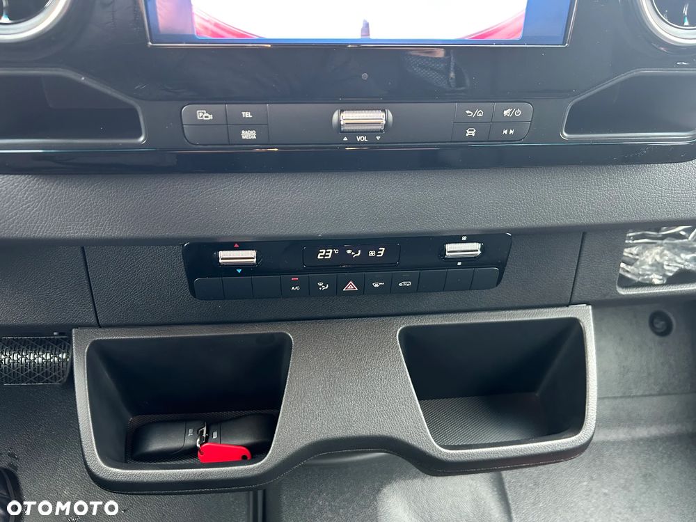 Mercedes-Benz Sprinter 317 CDI Furgon PRO długi - 23