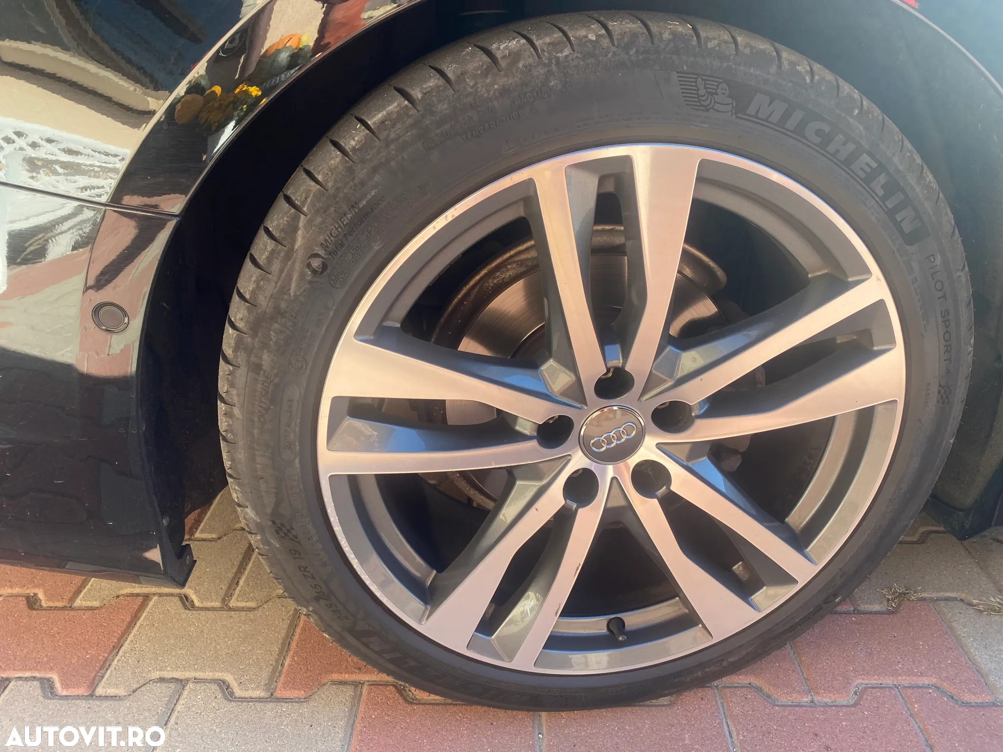 Audi A6 Avant 40 TDI quattro S tronic S line - 10