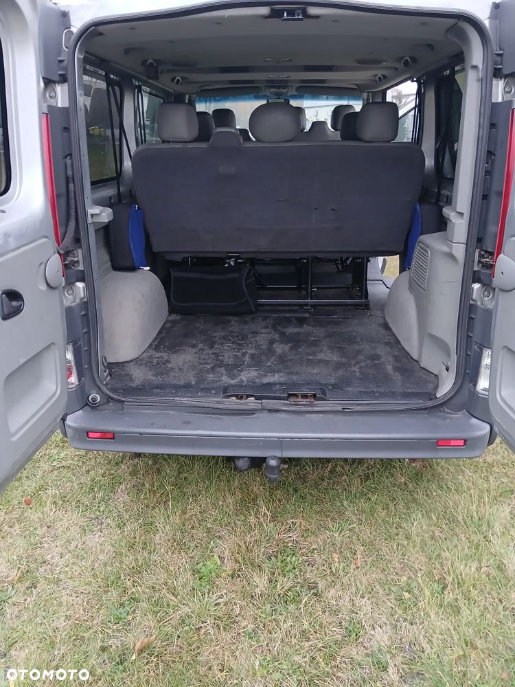 Opel Vivaro - 32