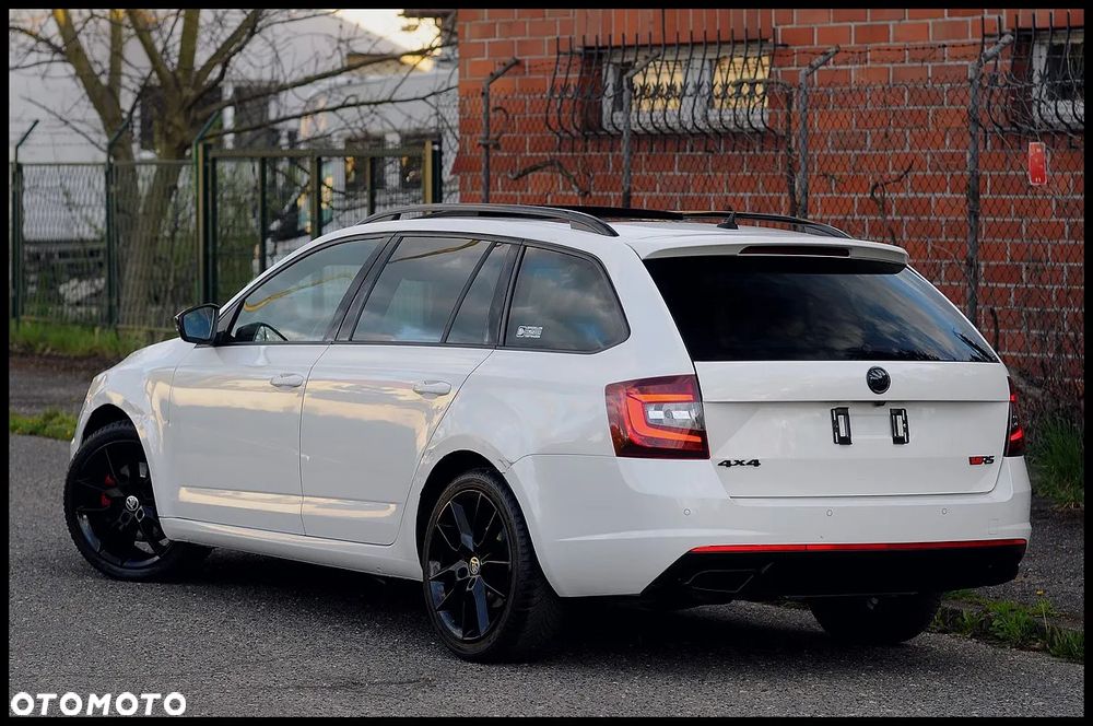 Skoda Octavia 2.0 TDI 4x4 DSG RS - 24