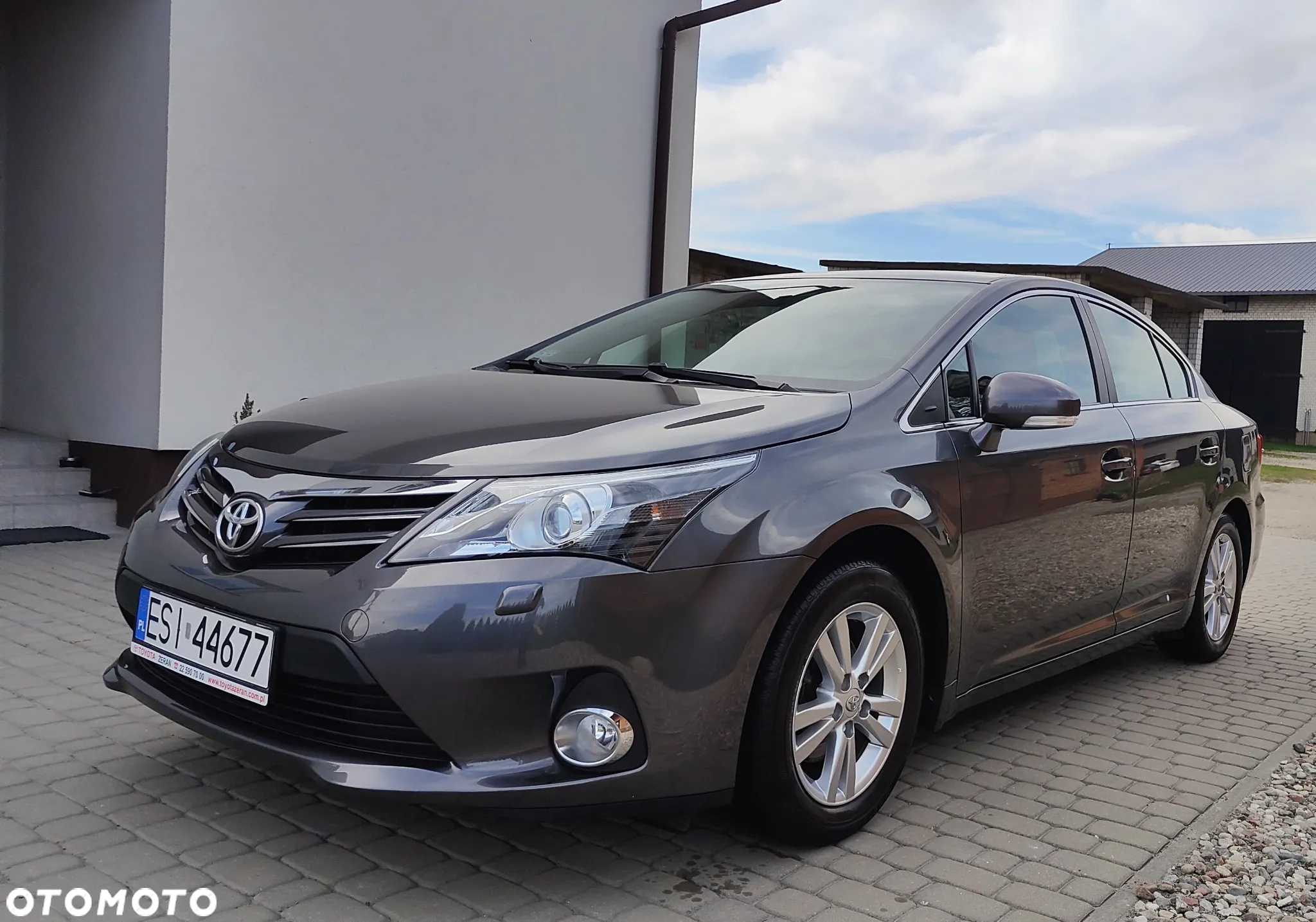 Toyota Avensis 1.8 Premium - 2