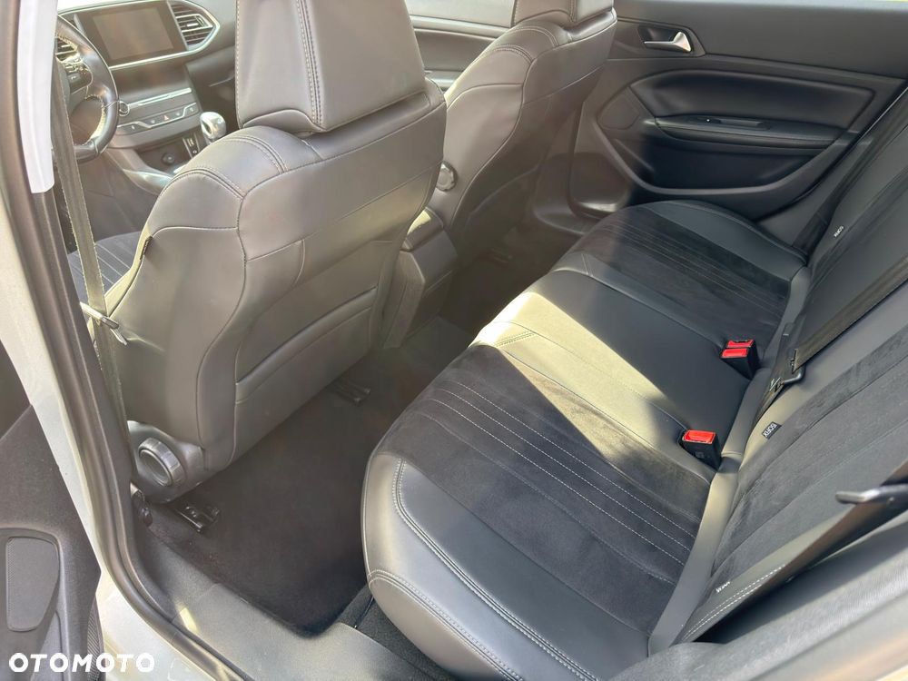 Peugeot 308 PureTech 130 Stop & Start Access - 12