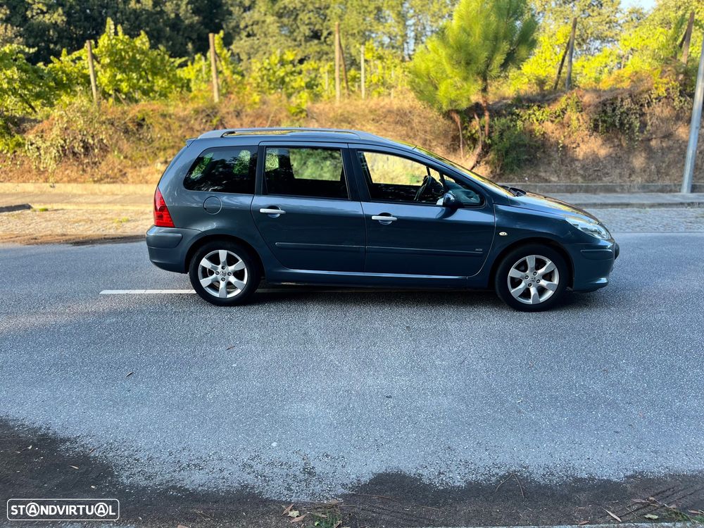 Peugeot 307 SW 1.6 HDi Cuir - 17