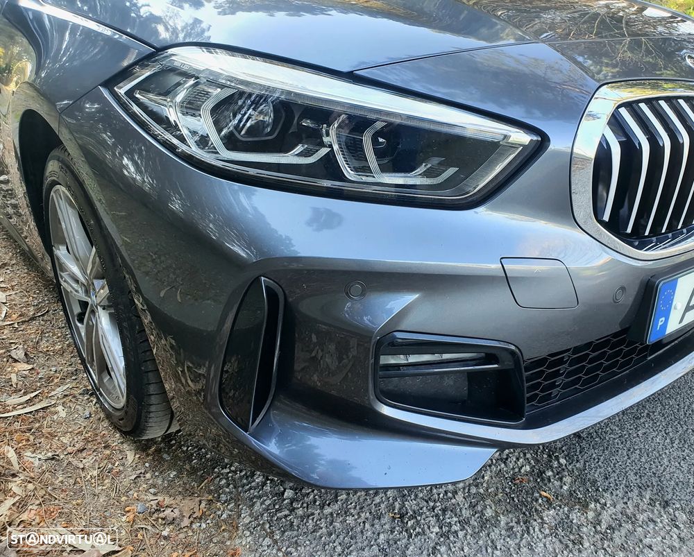 BMW 116 d Pack Desportivo M - 9