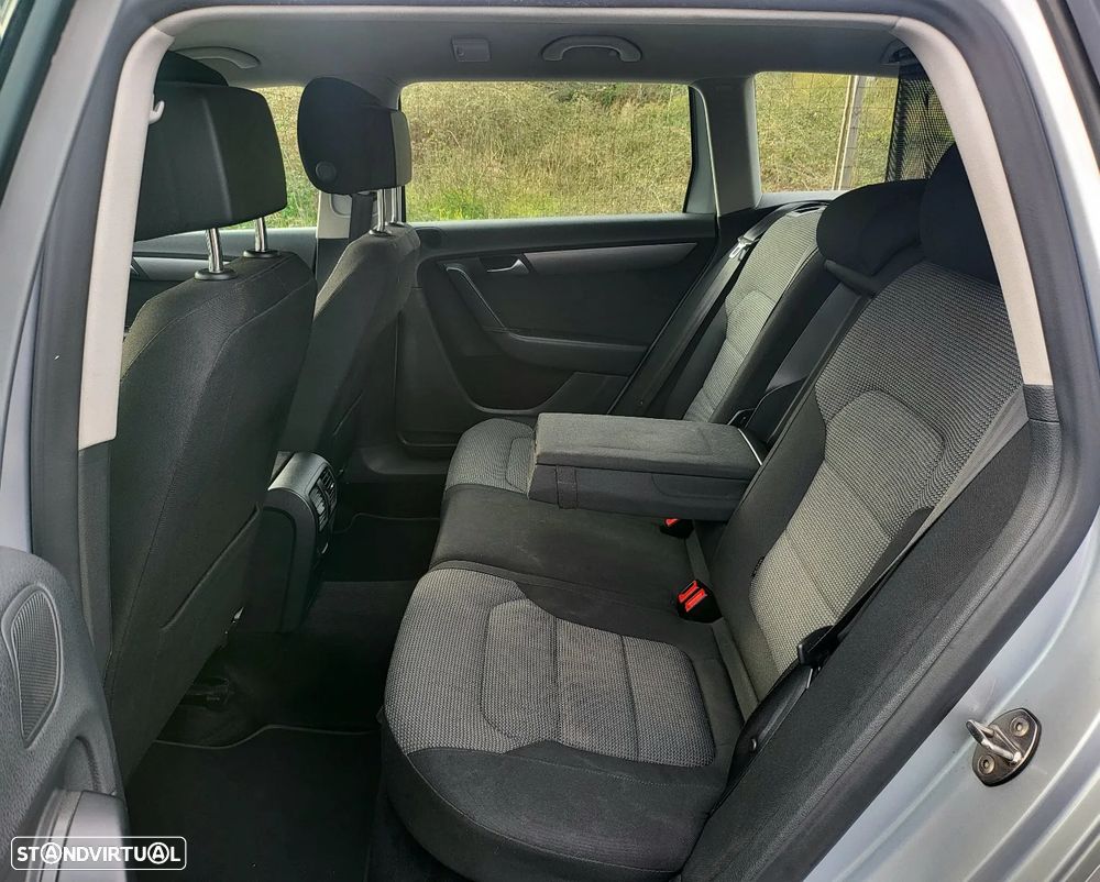VW Passat Variant 1.6 TDI BlueMotion - 10