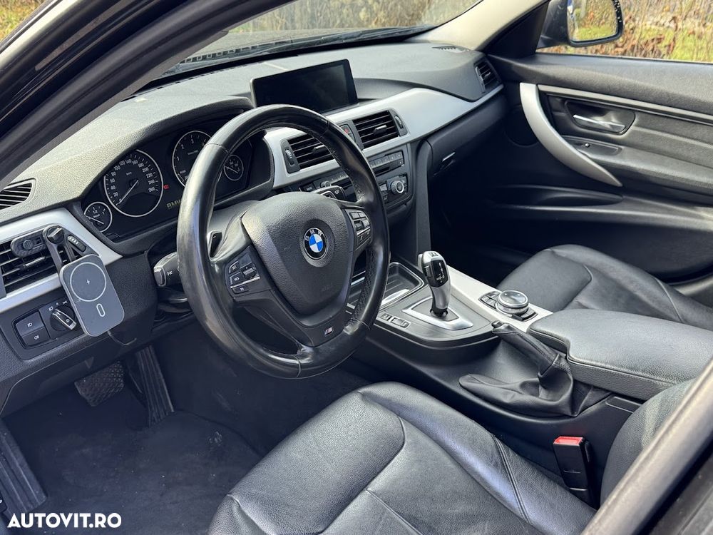 BMW Seria 3 320d Aut. - 7