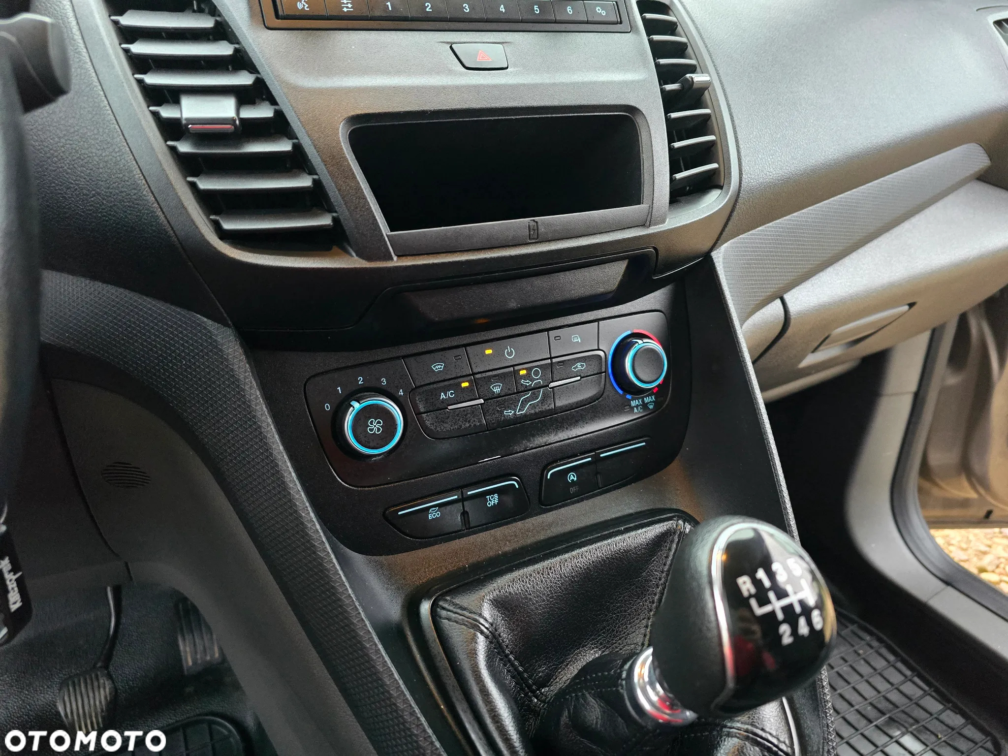 Ford TRANSIT CONNECT - 15