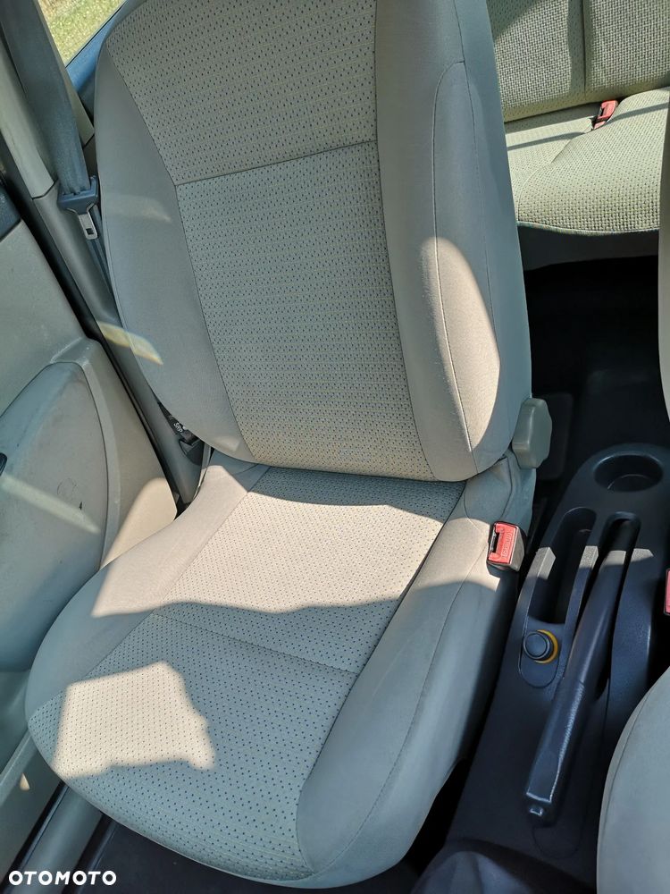 Renault Clio - 14