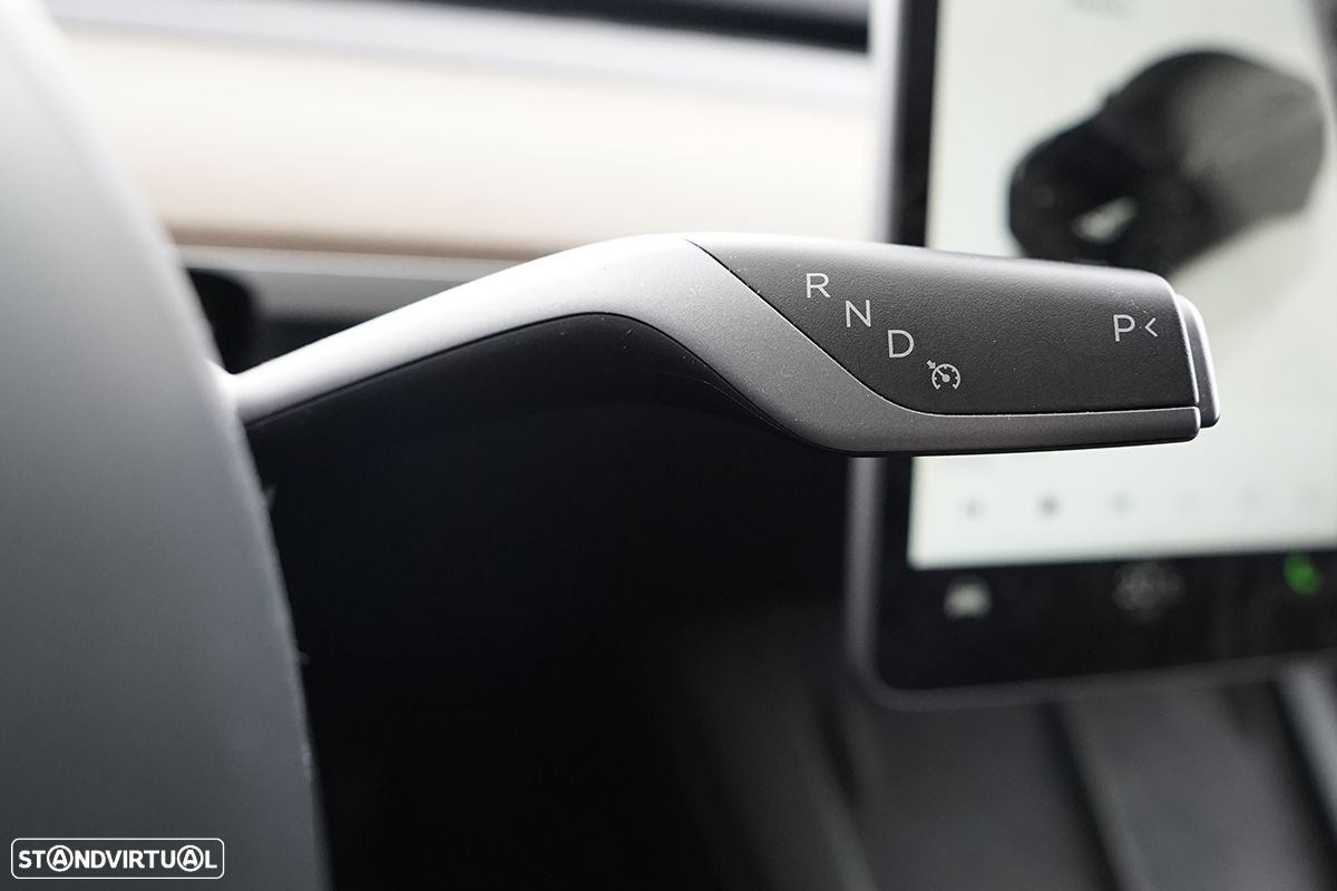 Tesla Model Y Long Range Tração Integral - 16