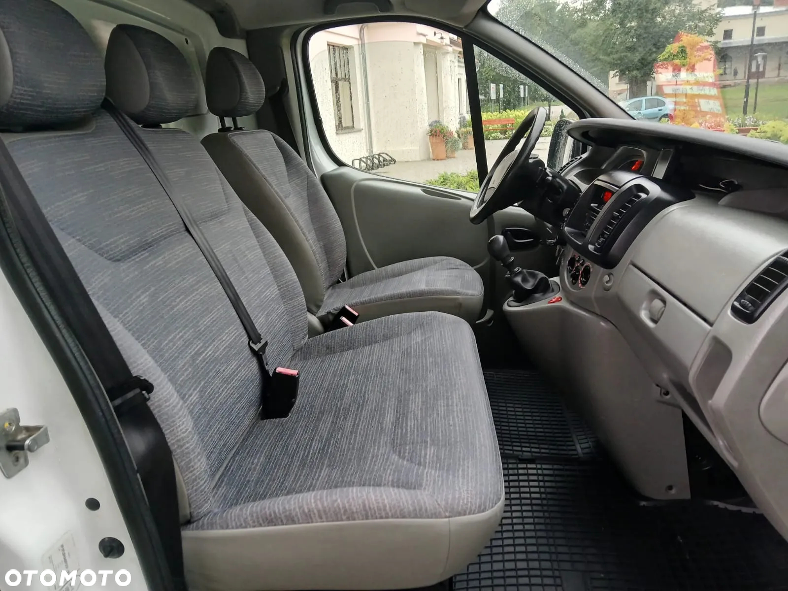 Renault TRAFIC - 7