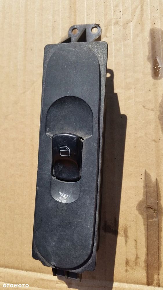 przełącznik szyby prawy mercedes sprinter - 2