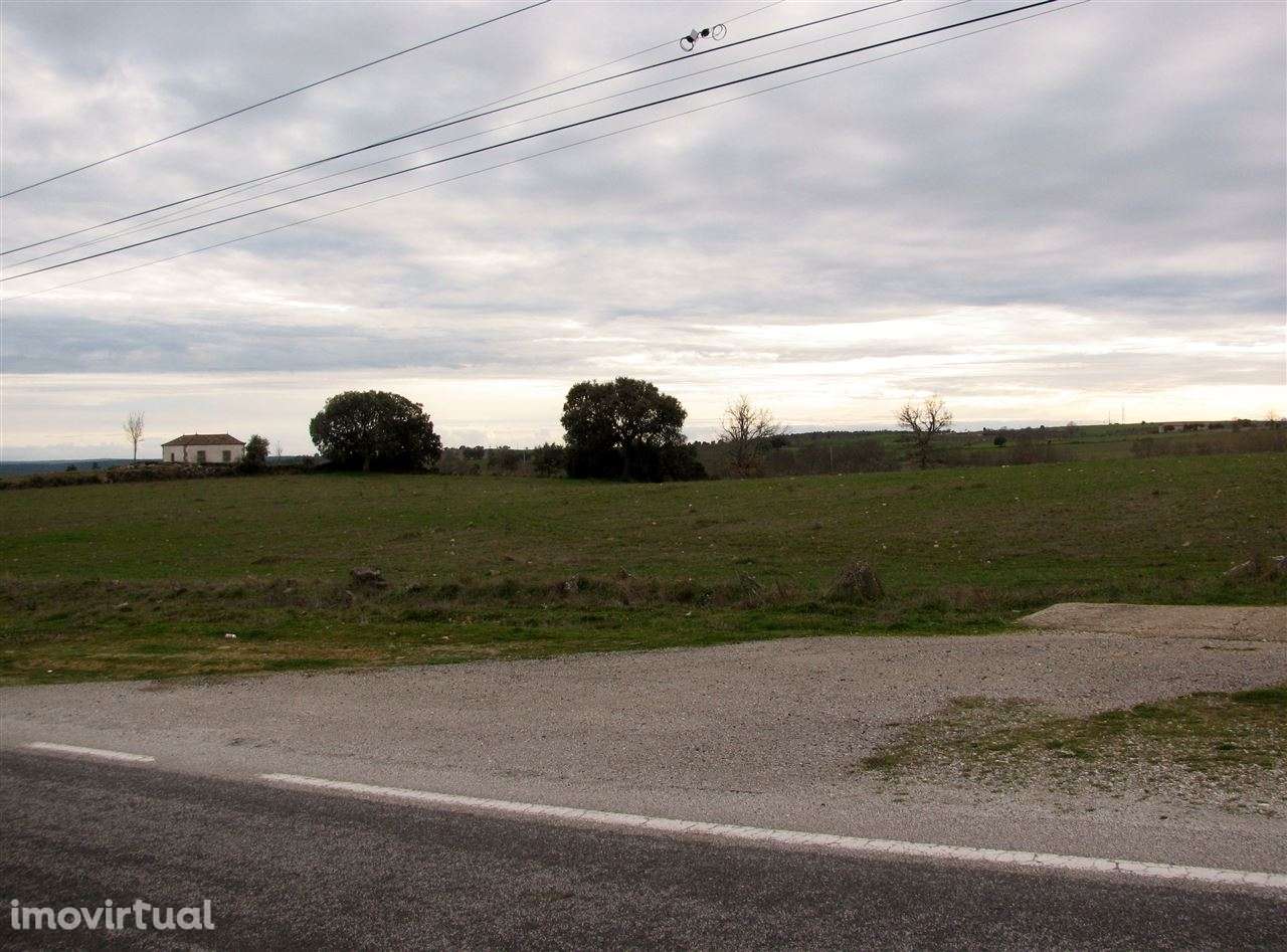Terreno, Miranda do Douro - Grande imagem: 2/19
