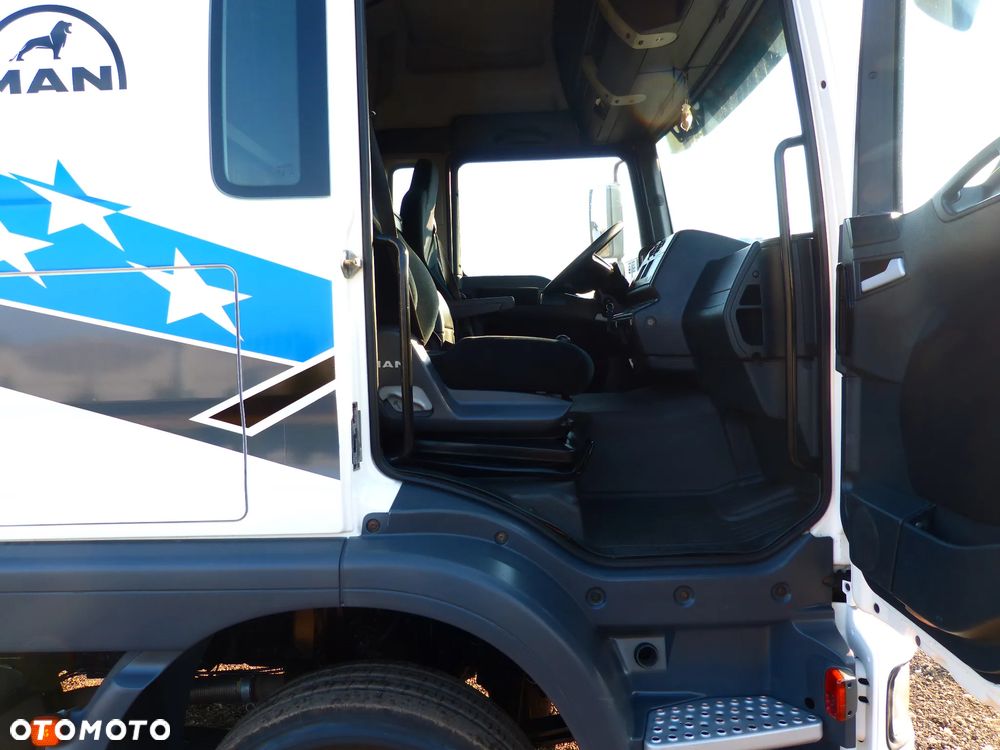 MAN TGM 15.290 POMOC DROGOWA AUTOLAWETA SPECJALNY EURO 5 DMC 15.500 KG ŁADOWNOŚĆ 9.000 KG XENON - 28