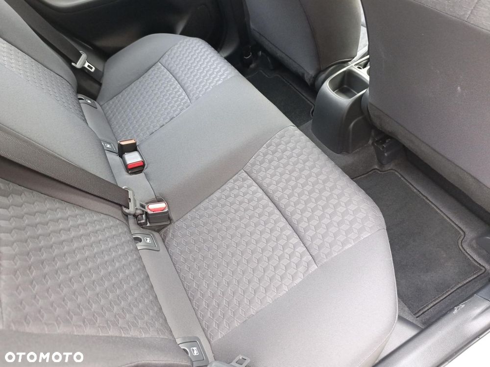 Toyota Yaris - 21