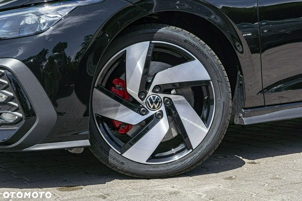 Volkswagen Golf - 5