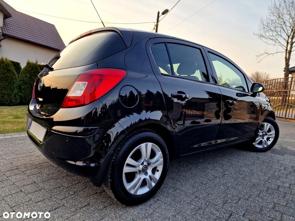 Opel Corsa 1.2 16V Cosmo - 7