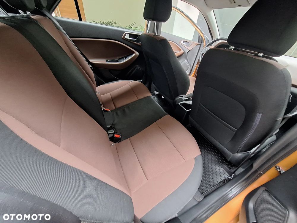 Hyundai i20 1.1 CRDi - 7