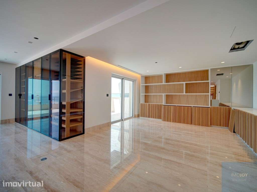 Apartamento T4 Recuperado com Vista Frontal de Mar em Condomínio Pr... - Grande imagem: 4/57