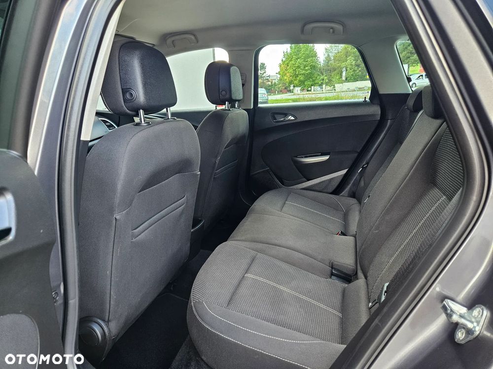 Opel Astra 1.4 Turbo Sport - 28