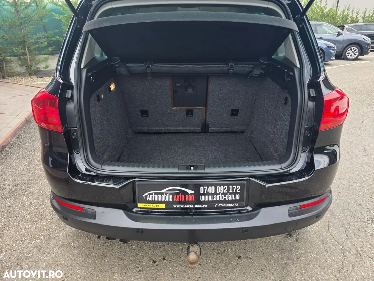 Volkswagen Tiguan - 9