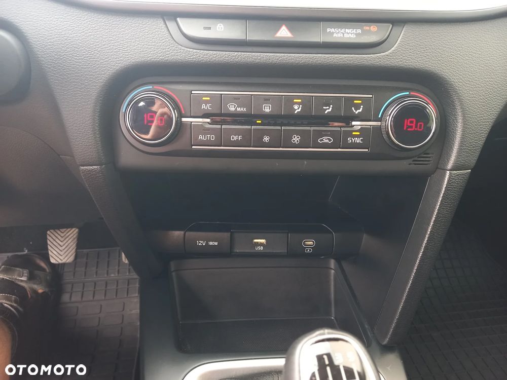 Kia Ceed 1.0 T-GDI M - 19
