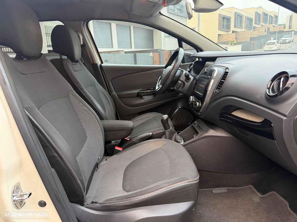 Renault Captur 1.5 dCi Exclusive - 12