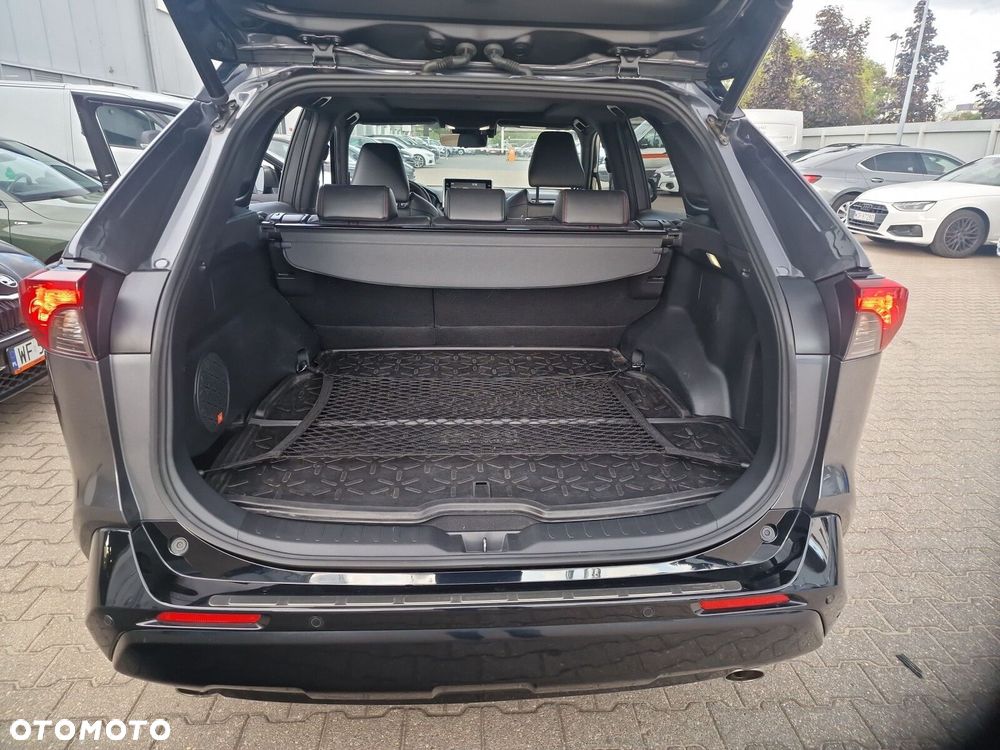 Toyota RAV4 - 18